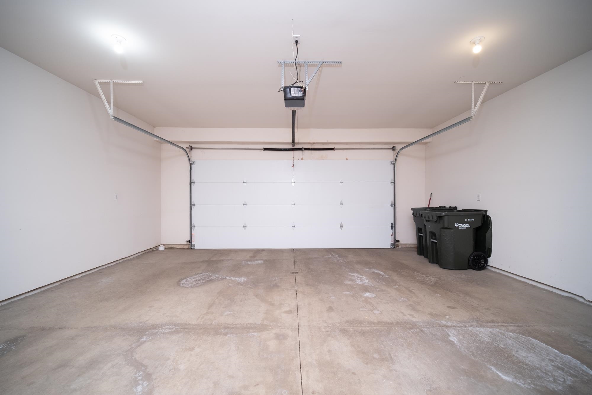 1913 Paddock Court Belvidere, IL 61008 - Photo 16 of 17 a view of a room with an empty space