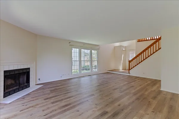 $3,000 | 309 East Theodore Lane, Itasca, IL 60143