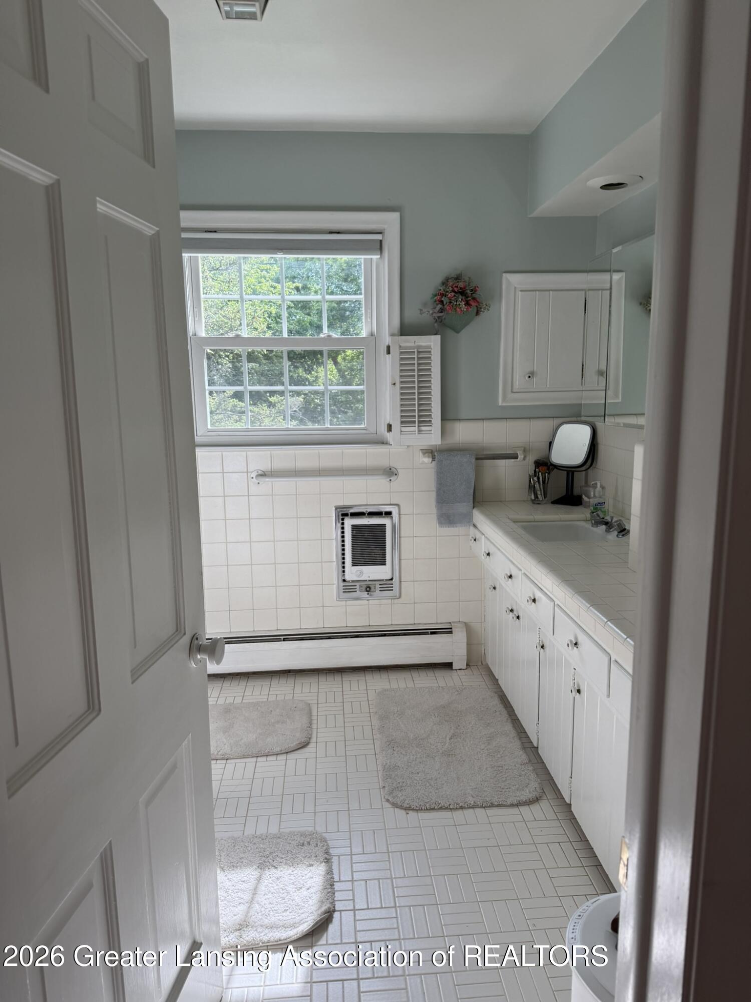 4426 Barton Road Lansing, MI 48917 - Photo 27 of 75 IMG_3530