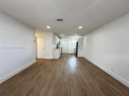$2,225 | 128 Northwest 2nd Avenue, Unit A, Hallandale Beach, FL 33009