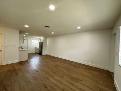 $2,225 | 128 Northwest 2nd Avenue, Unit A, Hallandale Beach, FL 33009