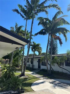 $2,225 | 128 Northwest 2nd Avenue, Unit A, Hallandale Beach, FL 33009