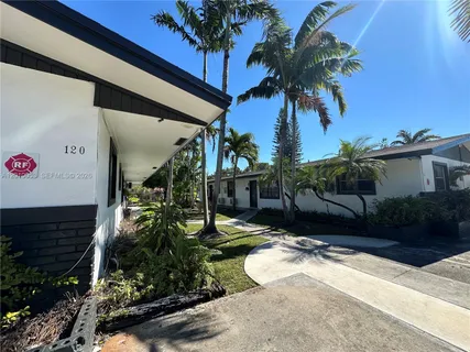 $2,225 | 128 Northwest 2nd Avenue, Unit A, Hallandale Beach, FL 33009