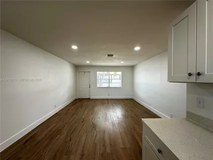 $2,225 | 128 Northwest 2nd Avenue, Unit A, Hallandale Beach, FL 33009