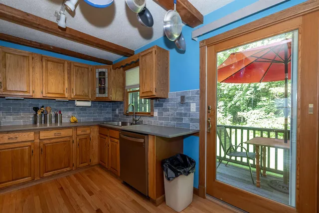 $385,000 | 4 B Pine Isle Drive, Unit B, Derry, NH 03038