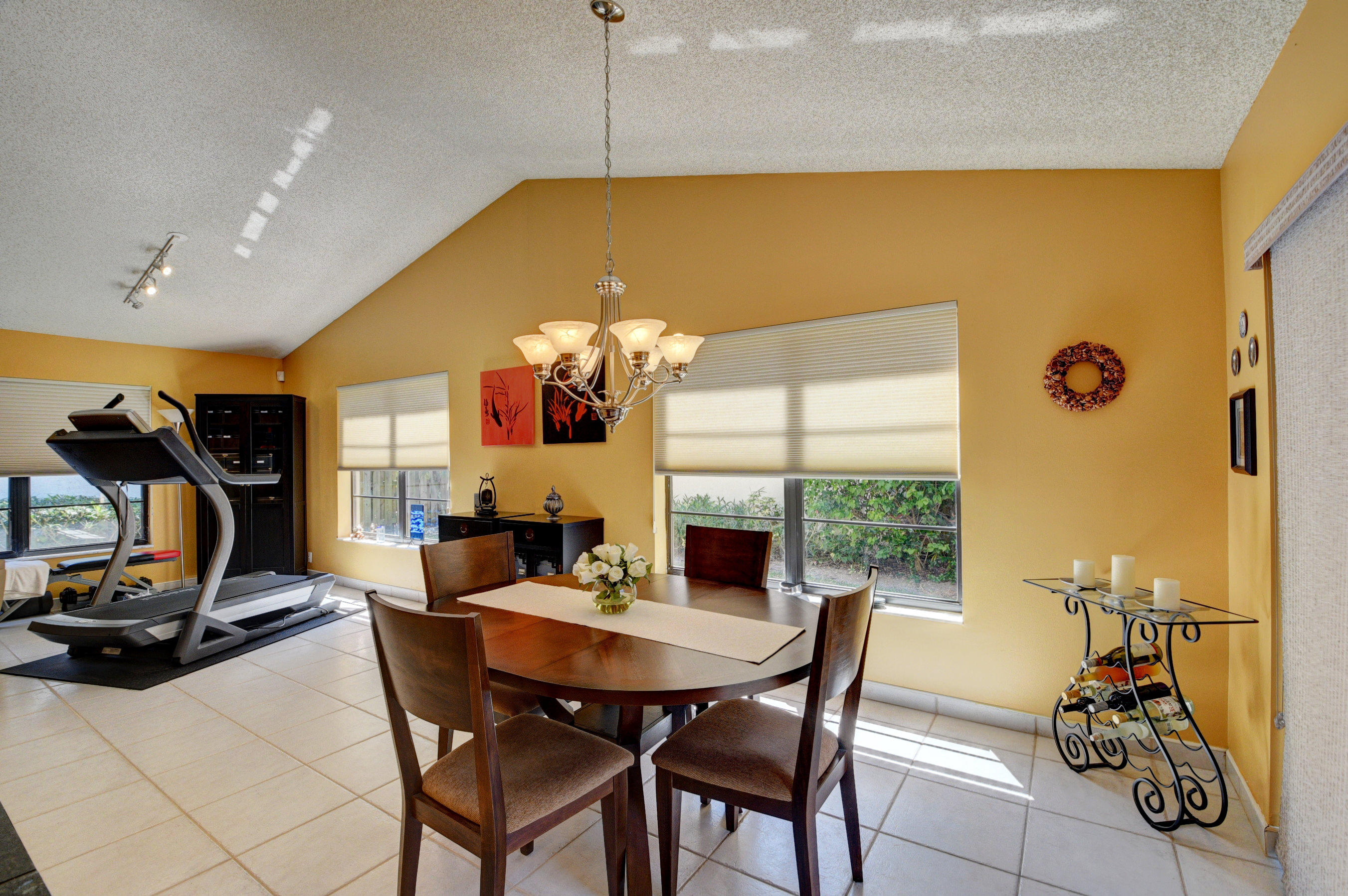 7590 Martinique Boulevard Boca Raton, FL 33433 - Photo 13 of 27 DSC_5991_2_3_4_5