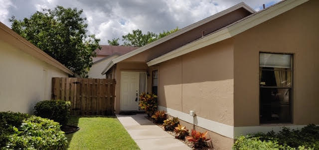 7590 Martinique Boulevard Boca Raton, FL 33433 - Photo 5 of 27 Welcome Home!!