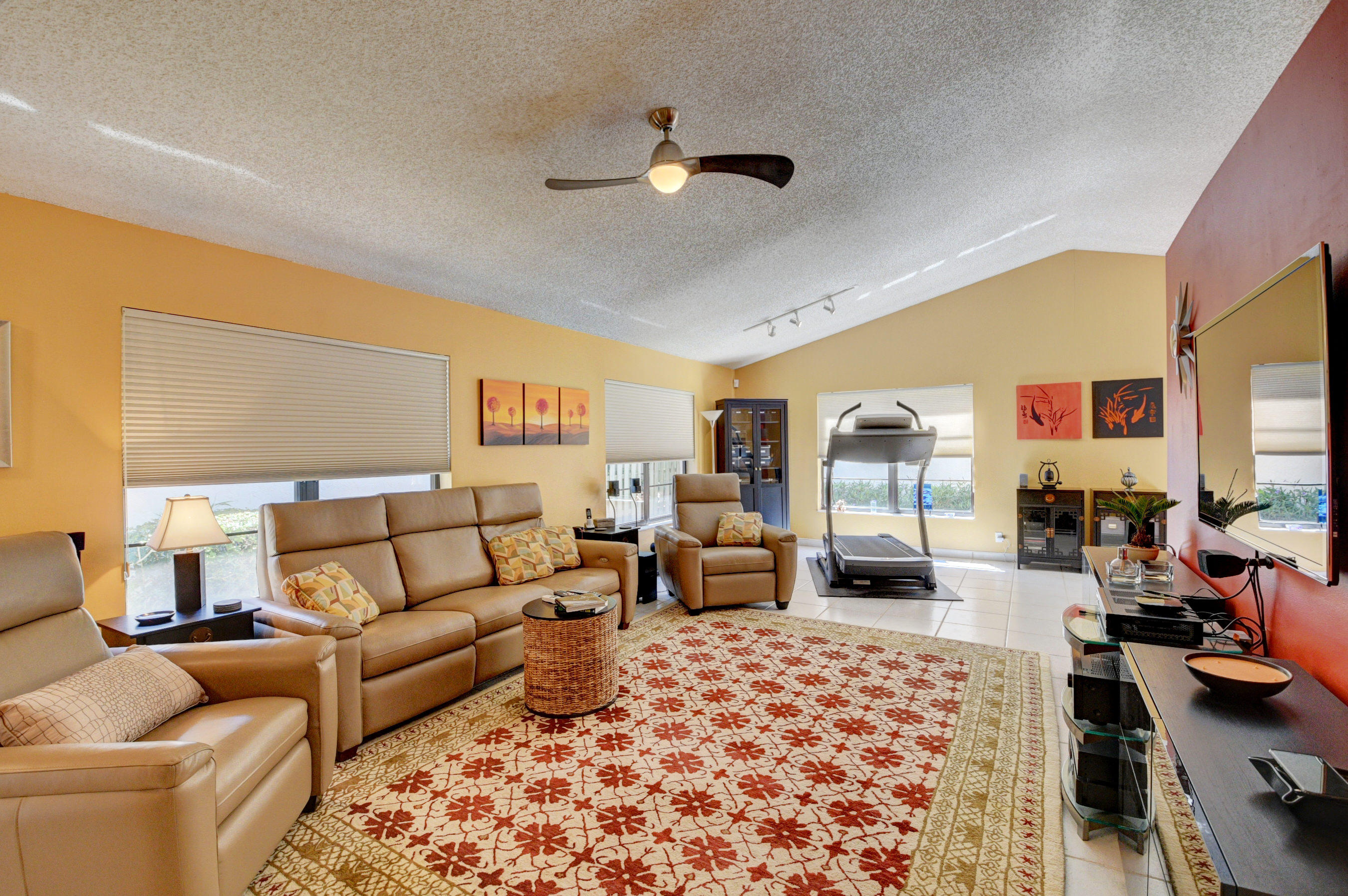 7590 Martinique Boulevard Boca Raton, FL 33433 - Photo 8 of 27 DSC_5966_67_68_69_70