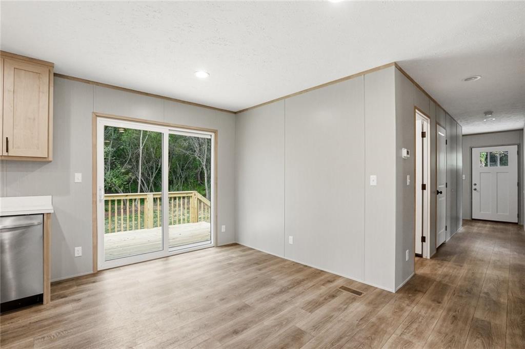 4909 Price Road Gainesville, GA 30506 - Photo 7 of 22