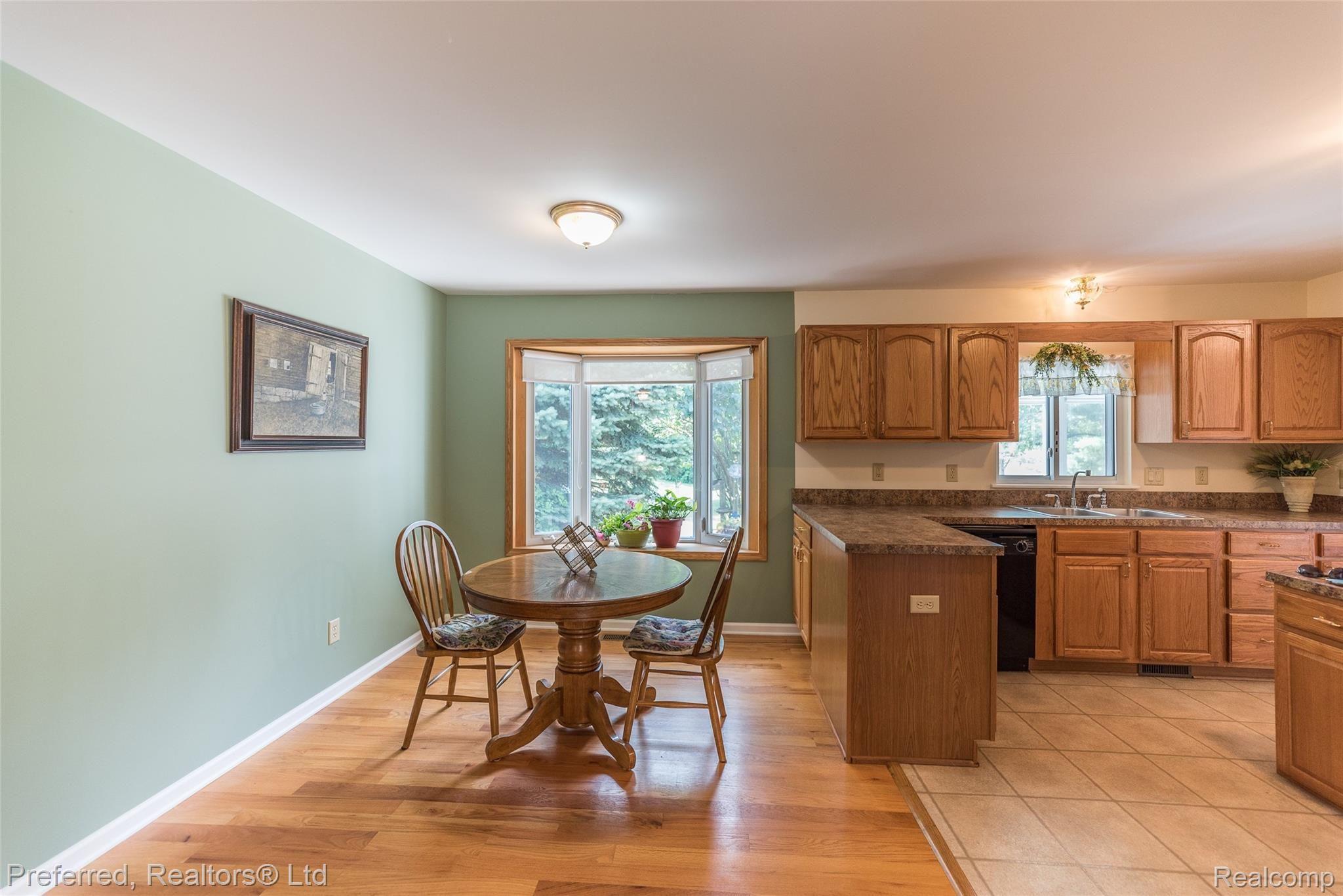 11443 Crosby Road Fenton, MI 48430 - Photo 6 of 47 DSC_6600.jpg