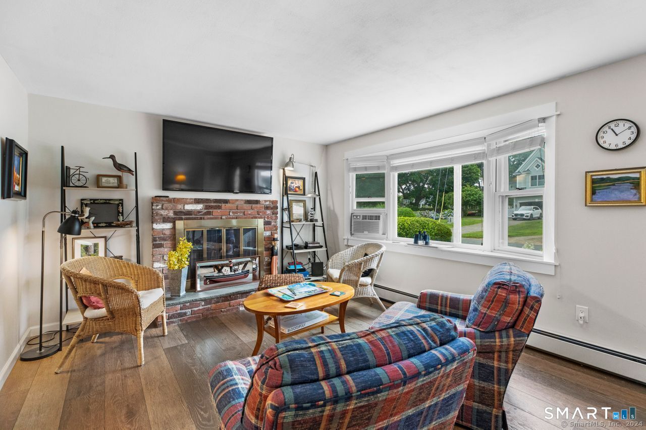 9 Sols Point Road Clinton, CT 06413 - Photo 7 of 37