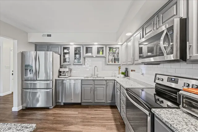 $339,900 | 7 Briar Hill Circle, Unit 7, Champaign, IL 61822