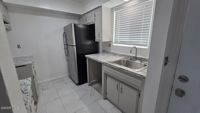 $1,200 | 4404 Tierra Verde Street, Unit D, Bakersfield, CA 93301