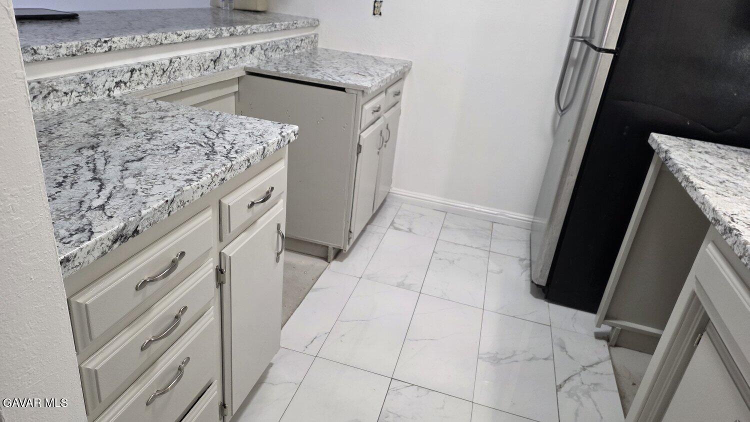 4404 Tierra Verde Street, Unit D Bakersfield, CA 93301 - Photo 6 of 9 06-TierraVerdeStD-2ff09b4c14