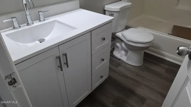 $1,200 | 4404 Tierra Verde Street, Unit D, Bakersfield, CA 93301