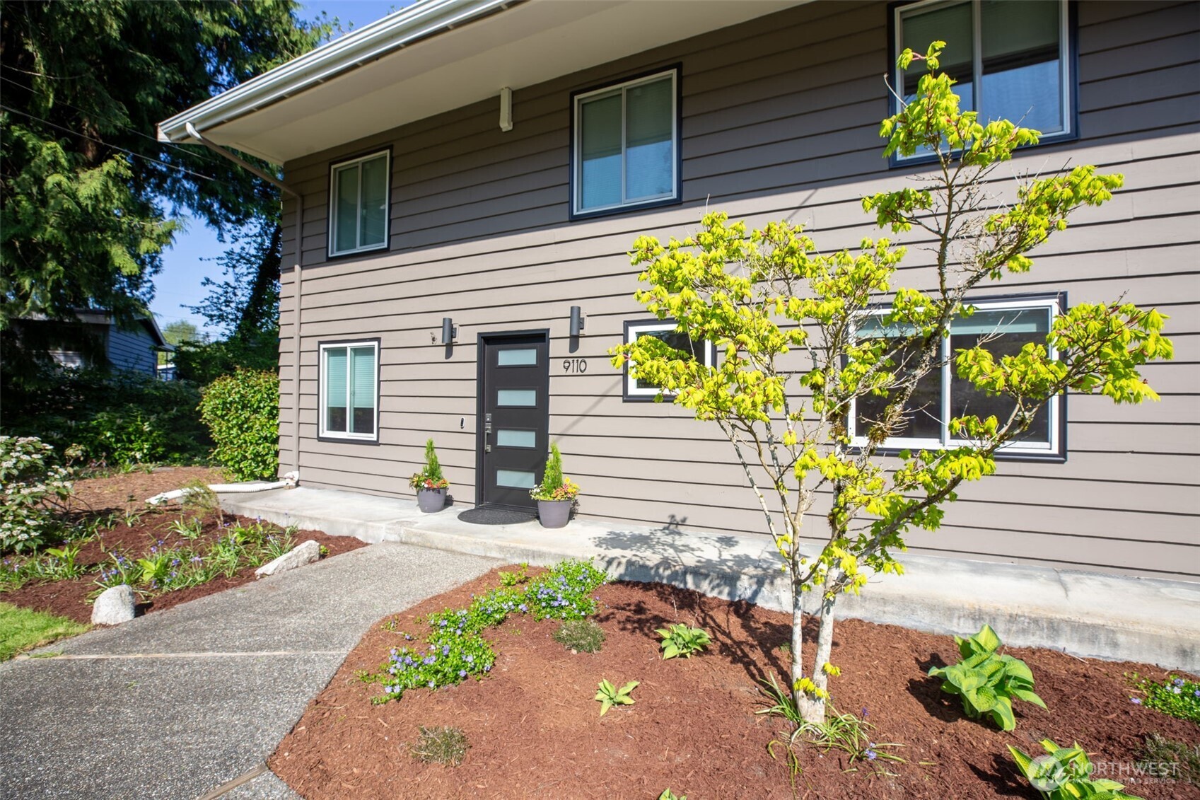 9110 Northeast 179th Place Bothell, WA 98011 - Photo 2 of 22