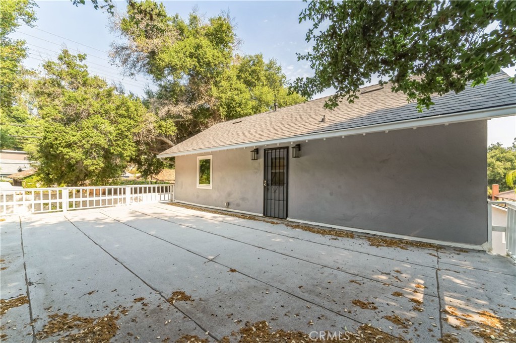 21366 Rios Street Woodland Hills, CA 91364 - Photo 4 of 25