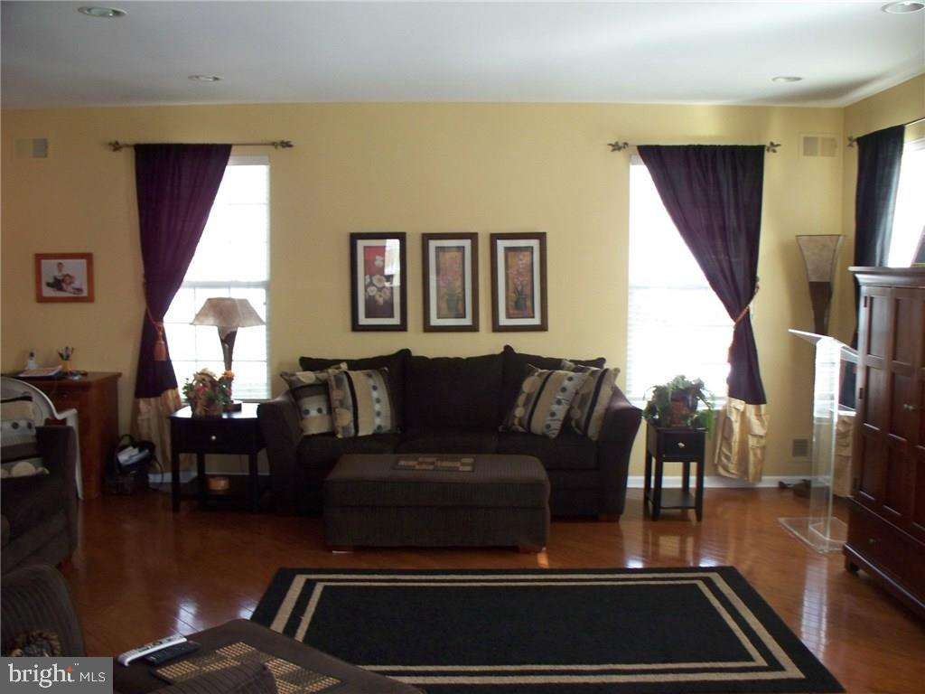 8 Springdale Road Manchester Township, NJ 08759 - Photo 4 of 30