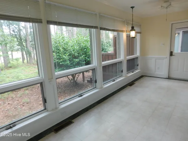 $1,799 | 914 Muirfield Place, New Bern, NC 28560