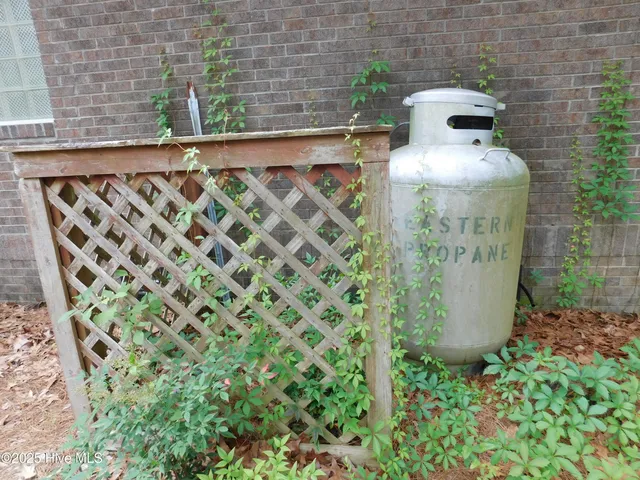 $1,799 | 914 Muirfield Place, New Bern, NC 28560