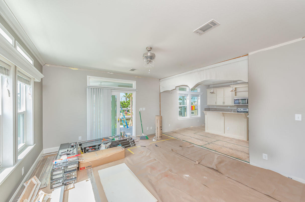 28240 County Road Summerland Key, FL 33042 - Photo 6 of 27 Great Room