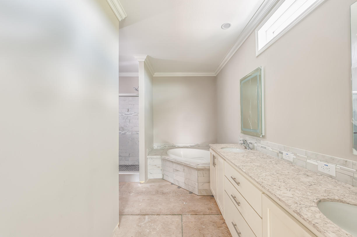 28240 County Road Summerland Key, FL 33042 - Photo 9 of 27 Master Bathroom
