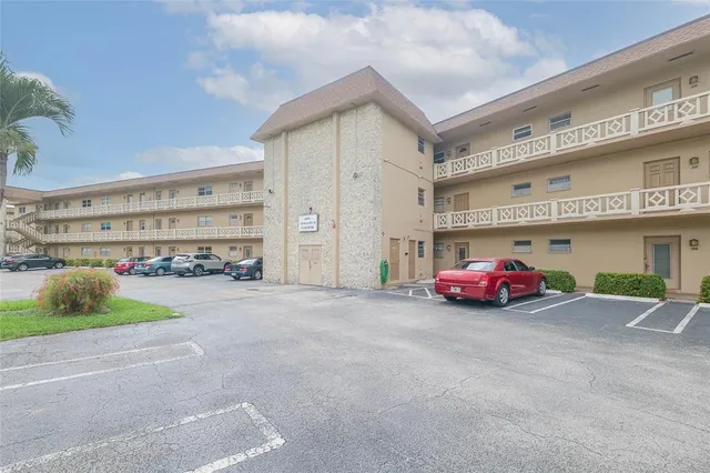 $140,000 | 5071 West Oakland Park Boulevard, Unit 209, Lauderdale Lakes, FL 33313