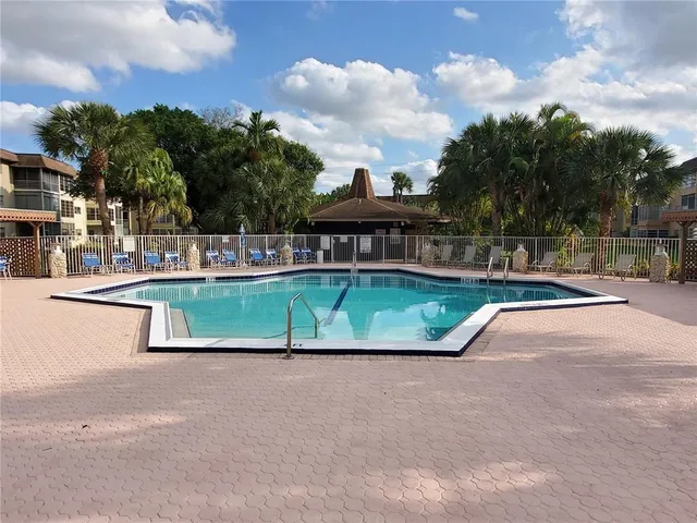 $140,000 | 5071 West Oakland Park Boulevard, Unit 209, Lauderdale Lakes, FL 33313
