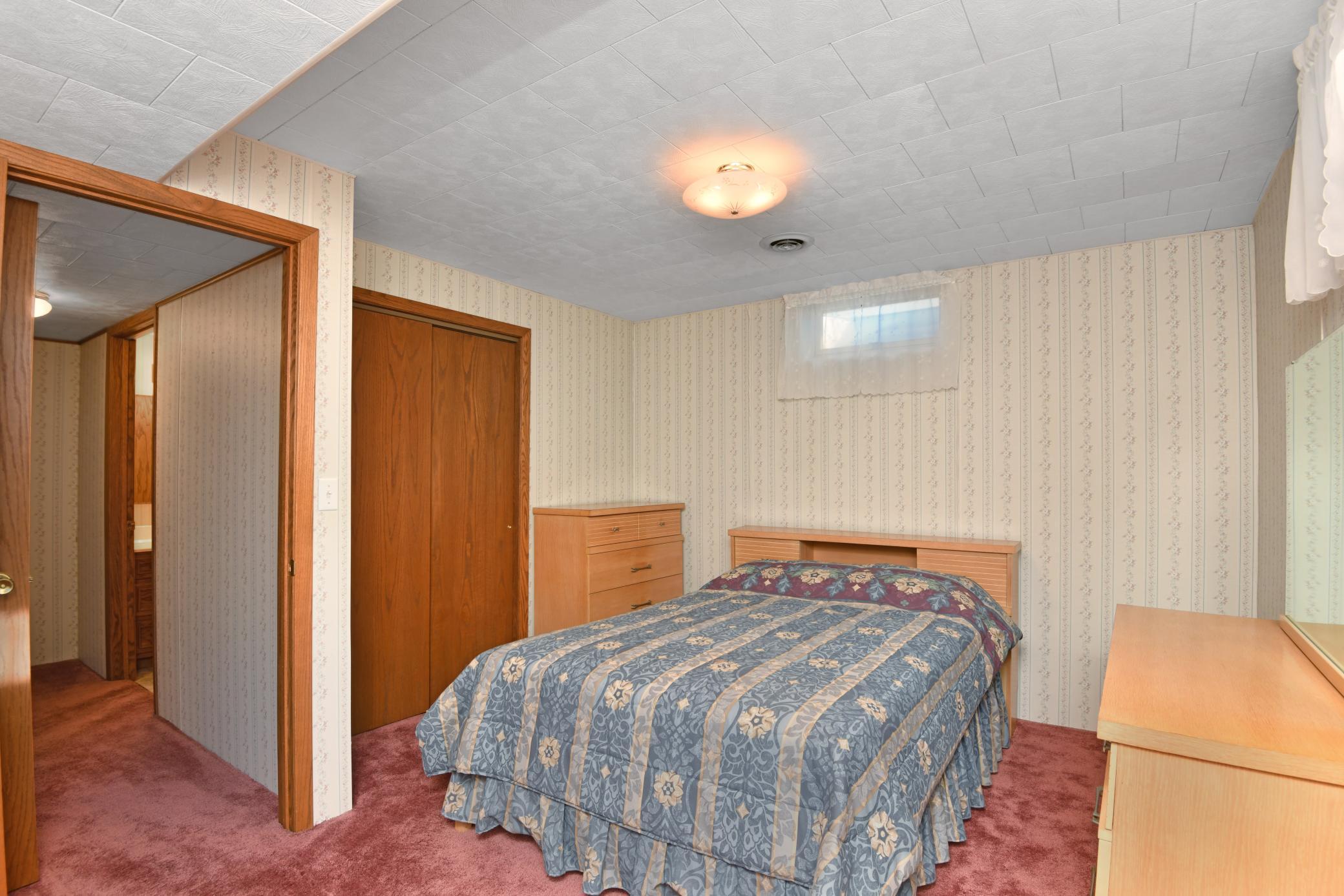 2530 Clearwater Road St. Cloud, MN 56301 - Photo 16 of 21