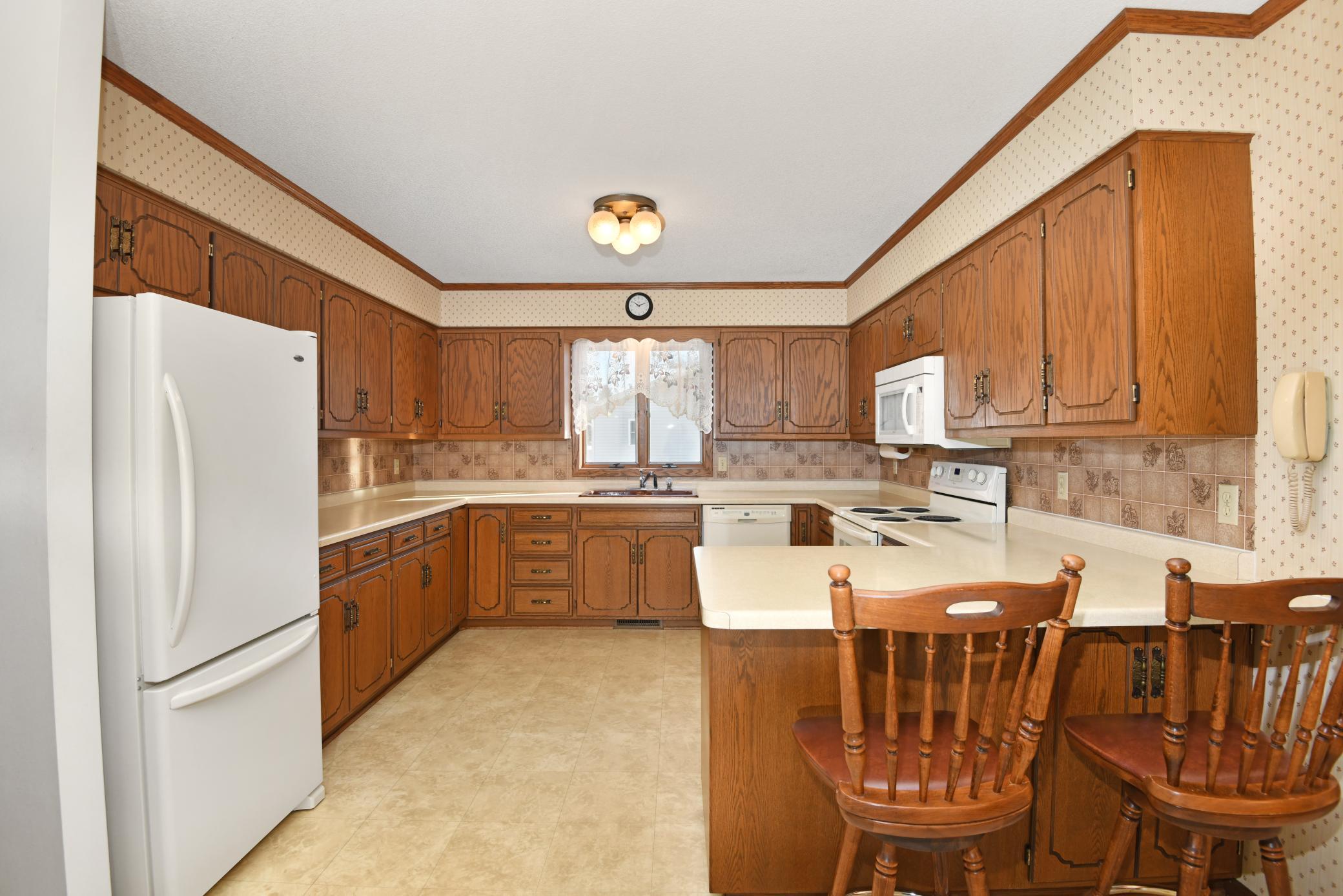 2530 Clearwater Road St. Cloud, MN 56301 - Photo 5 of 21