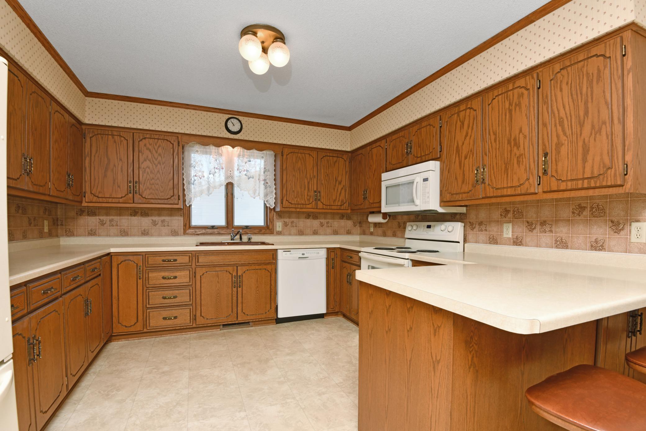 2530 Clearwater Road St. Cloud, MN 56301 - Photo 6 of 21