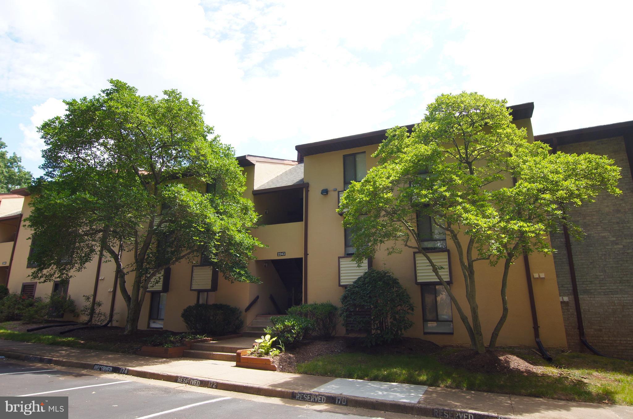 2243 Castle Rock Square, Unit 2B Reston, VA 20191 - Photo 1 of 13 Exterior (Front)
