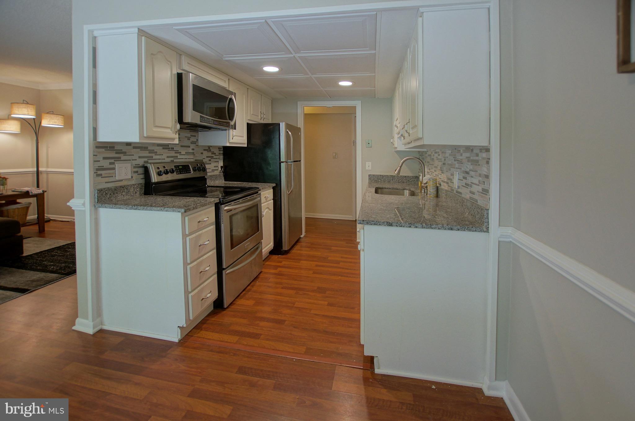 2243 Castle Rock Square, Unit 2B Reston, VA 20191 - Photo 2 of 13 Kitchen
