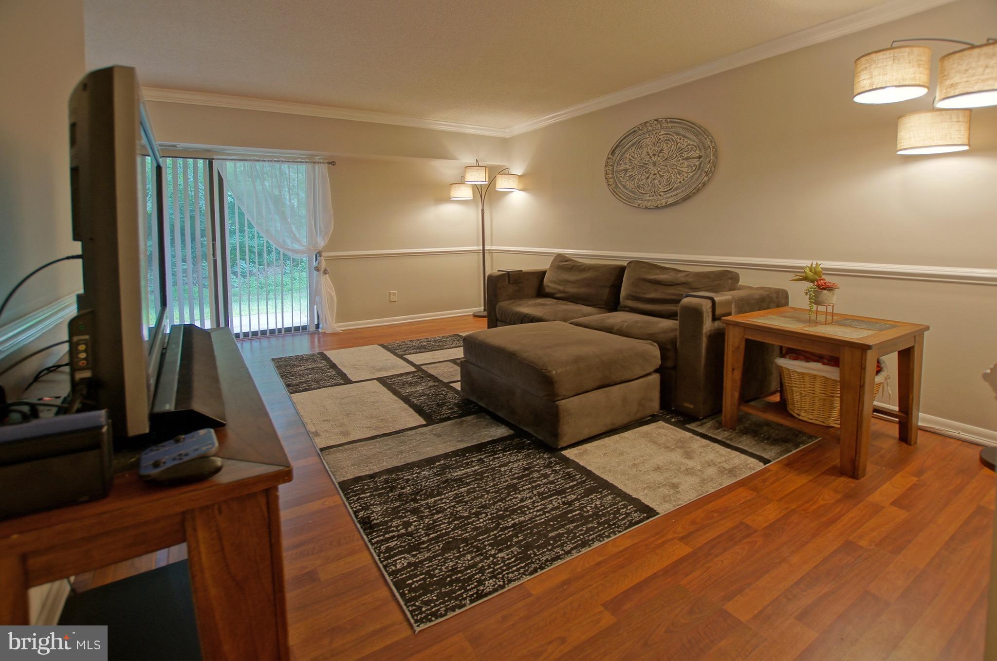 2243 Castle Rock Square, Unit 2B Reston, VA 20191 - Photo 5 of 13 Living Room