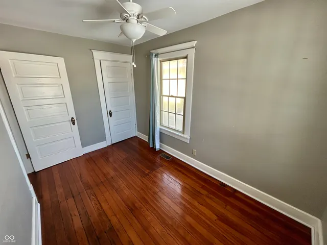 $1,495 | 235 North Oxford Street, Indianapolis, IN 46201