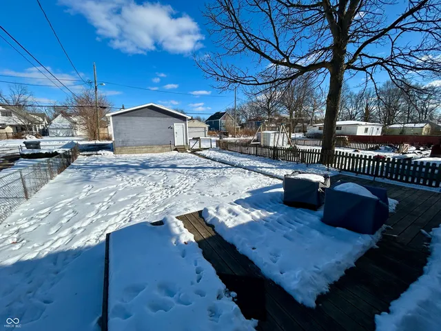 $1,495 | 235 North Oxford Street, Indianapolis, IN 46201