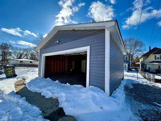 $1,495 | 235 North Oxford Street, Indianapolis, IN 46201