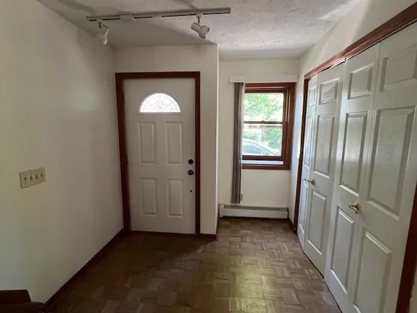 $1,600 | 21 South Washington Street, East Rochester, NY 14445