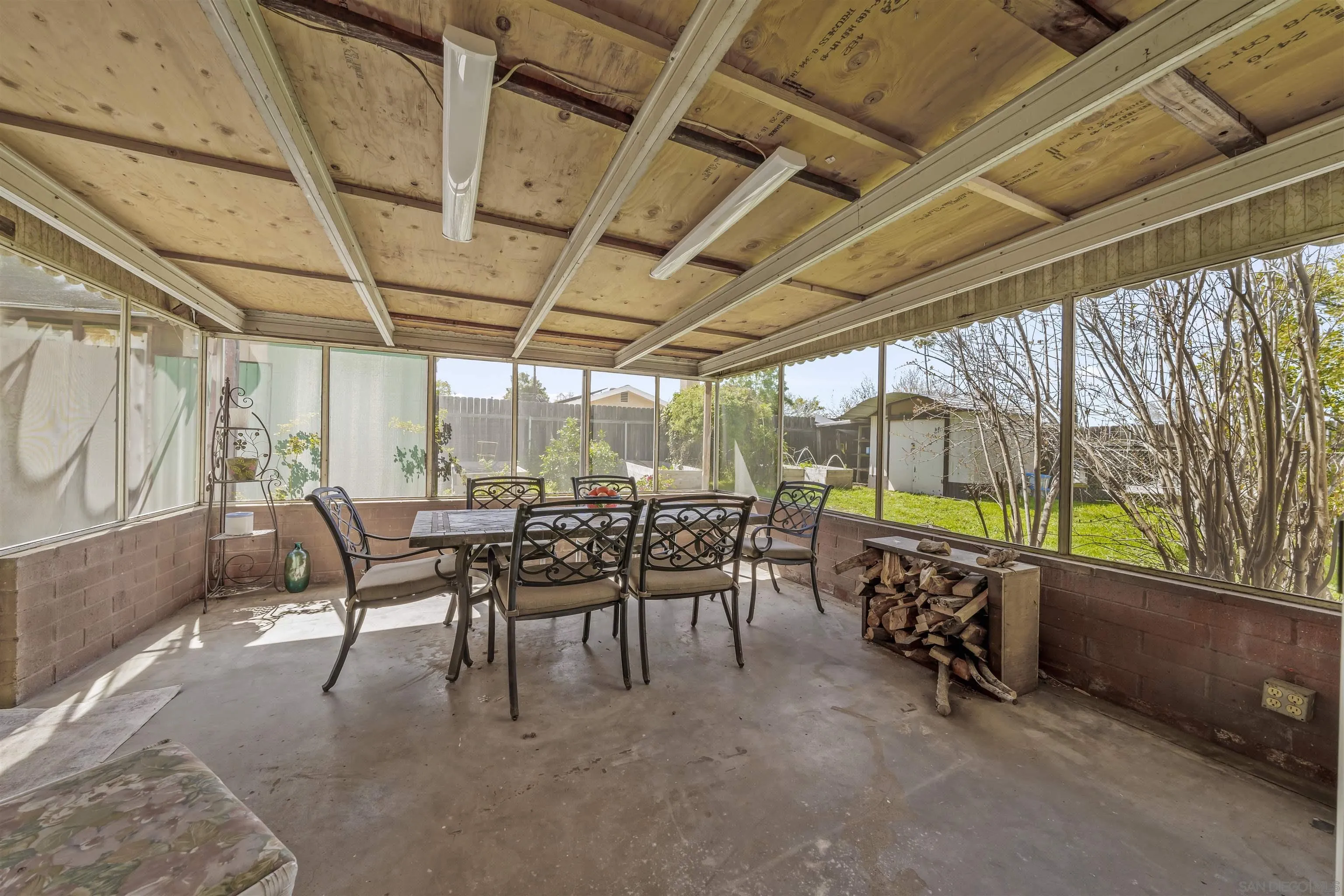 9240 Northcote Road Santee, CA 92071 - Photo 25 of 45 an outdoor space with seating
