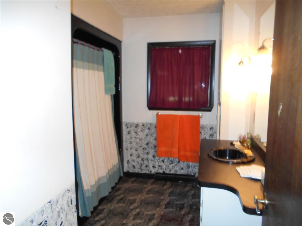 4108 Bernthal Road Standish, MI 48658 - Photo 4 of 12 1787910-3.JPG