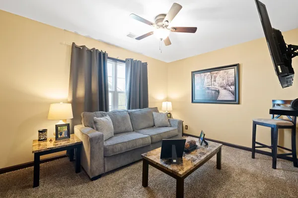 $1,800 | 965 Harding Drive, Clarksville, TN 37042