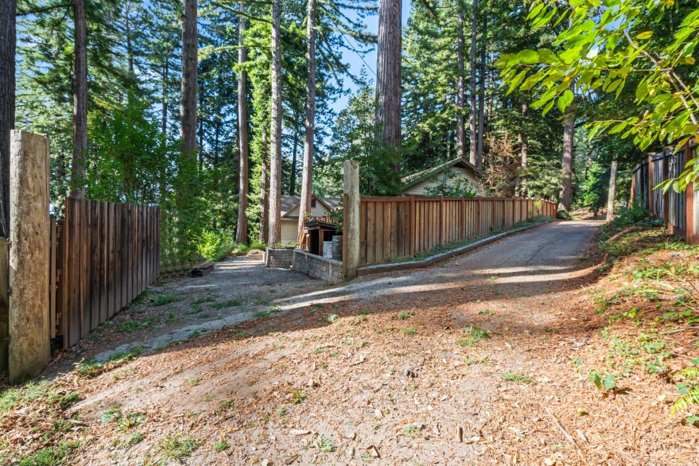 126 Filbert Road Woodside, CA 94062 - Photo 59 of 61