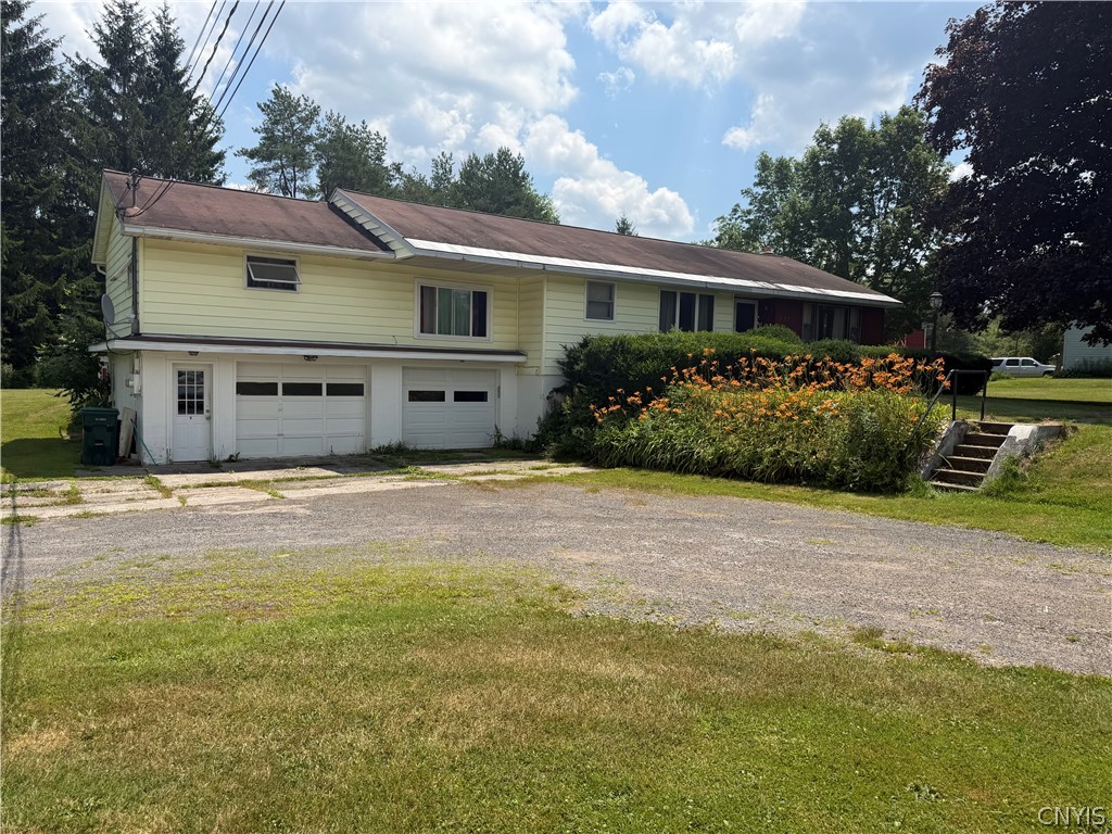 2110 County Rte 176 Volney, NY 13069 - Photo 2 of 24