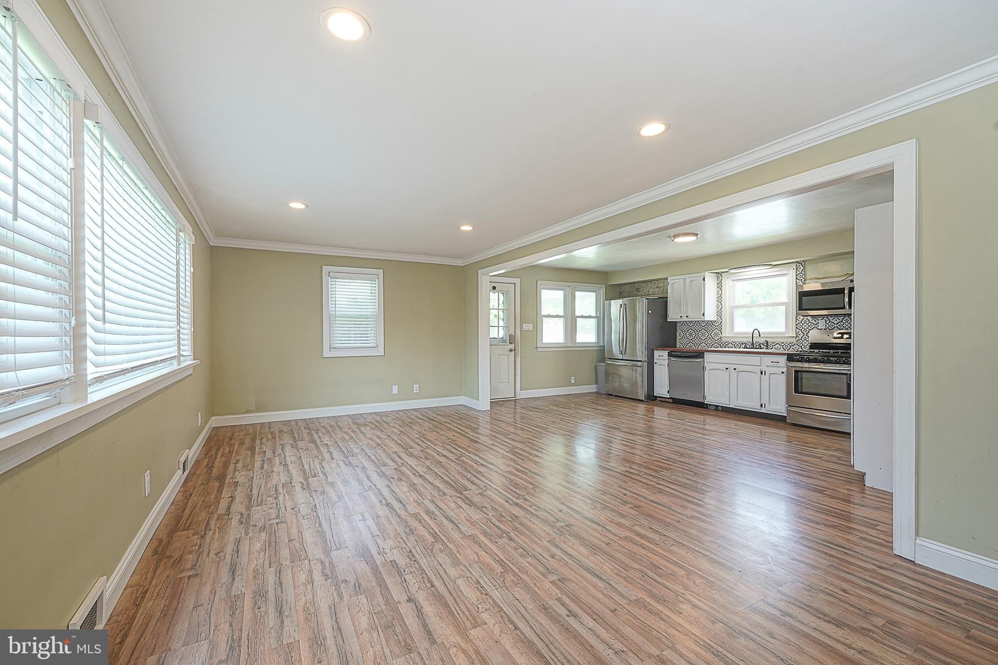 401 Sicklerville Road Williamstown, NJ 08094 - Photo 10 of 36