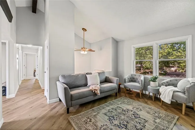 $280,000 | 507 Vivian Street, Liberty, MO 64068