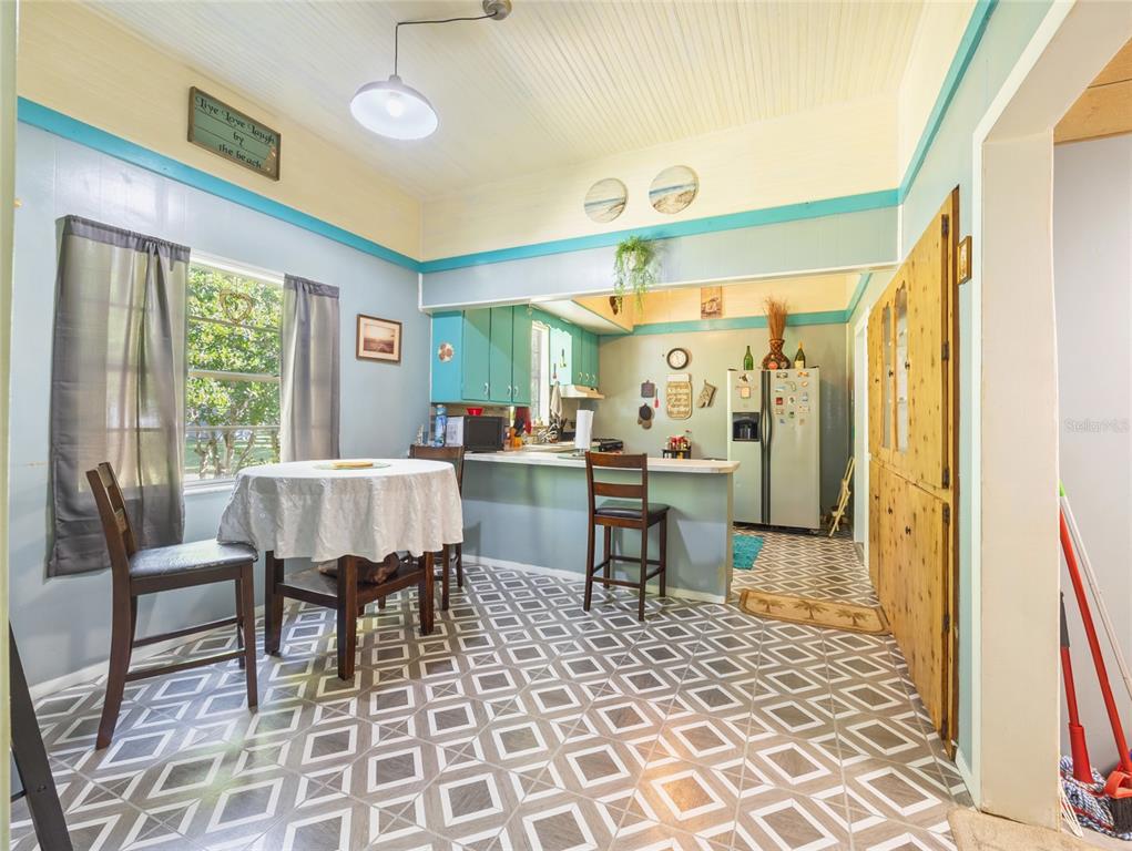 329 Southeast 2nd Street Williston, FL 32696 - Photo 12 of 46