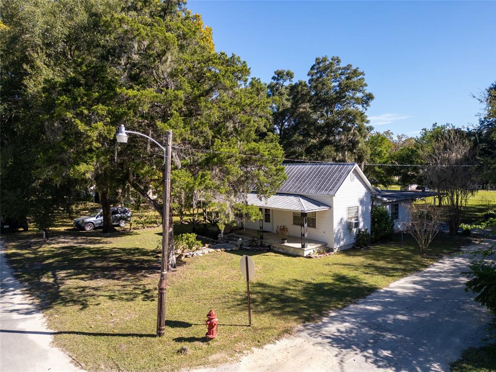 329 Southeast 2nd Street Williston, FL 32696 - Photo 35 of 46