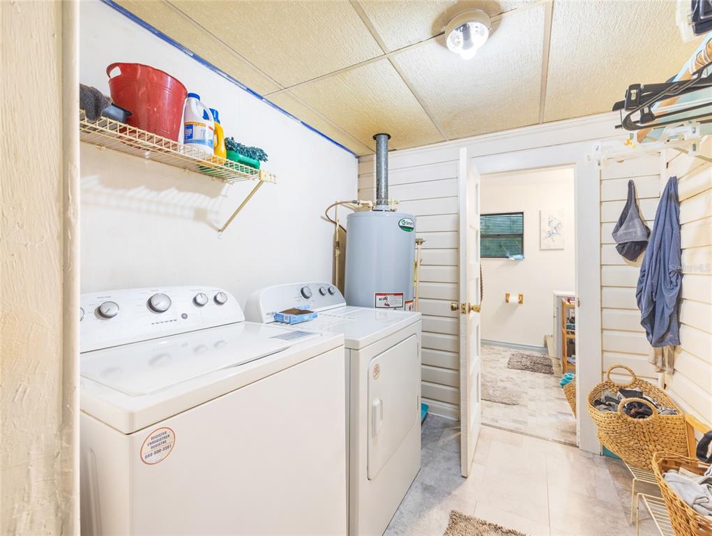 329 Southeast 2nd Street Williston, FL 32696 - Photo 7 of 46