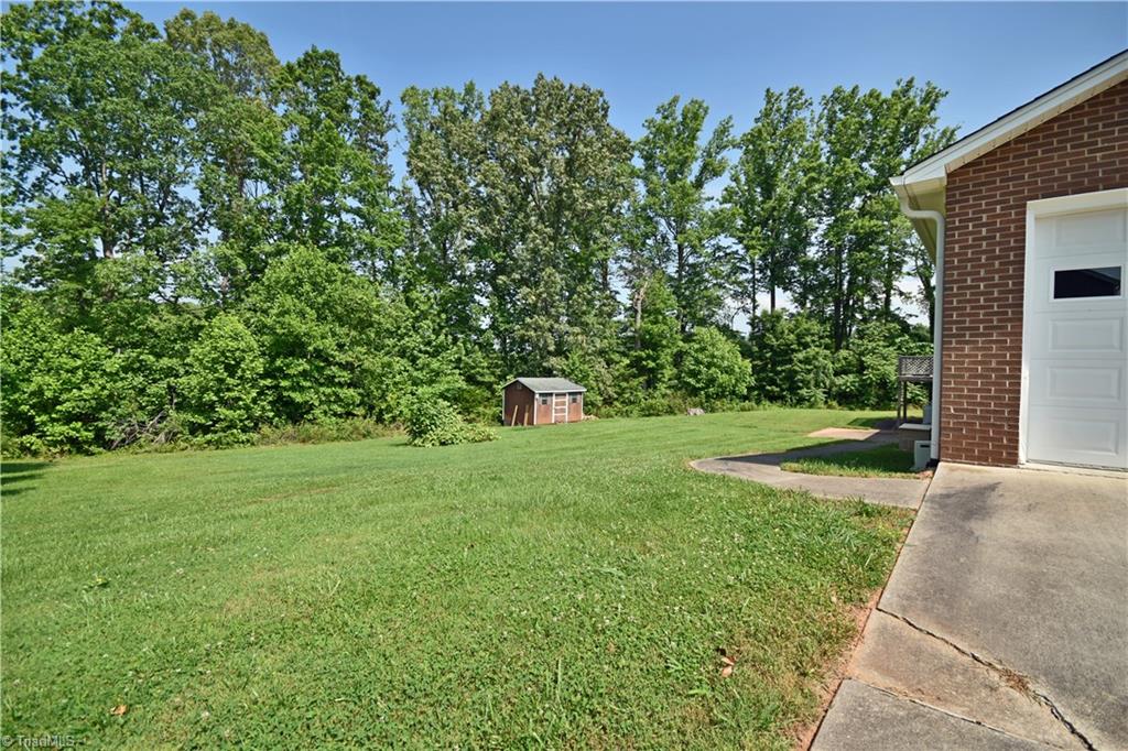 1058 Priddy Road King, NC 27021 - Photo 23 of 29