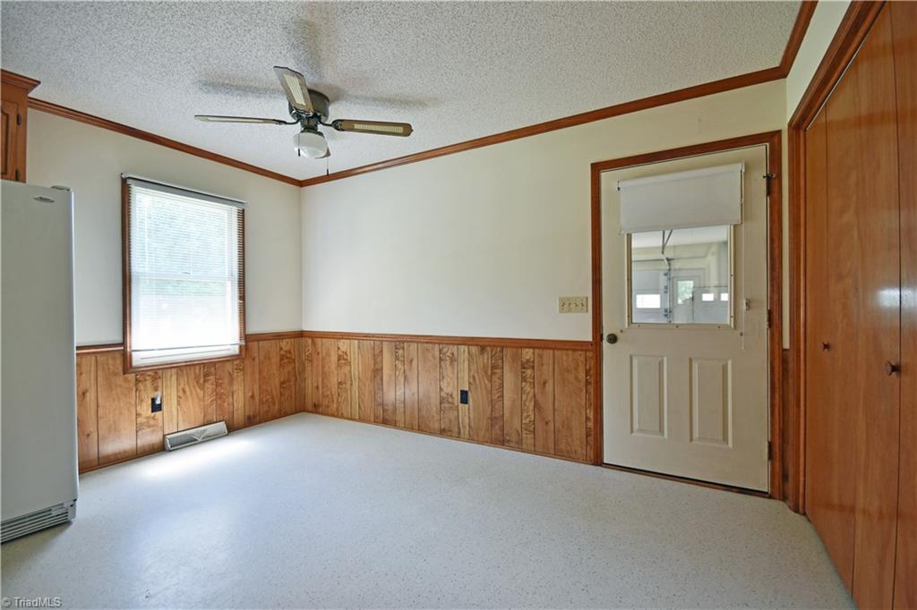 1058 Priddy Road King, NC 27021 - Photo 7 of 29